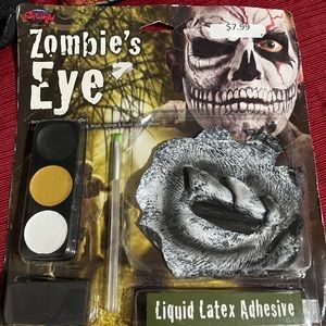 Zombie eye with makeup